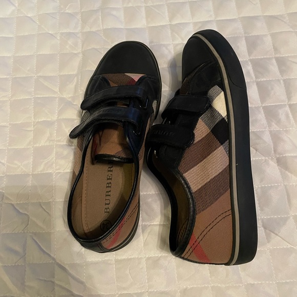 Burberry boys sneakers - Picture 8 of 8